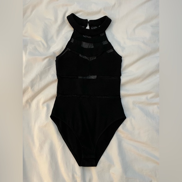 Body suit with mesh cutouts - Picture 4 of 4